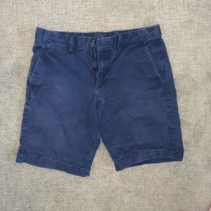 Gap Khaki Lived in short